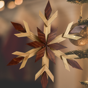 Snowflake decor, Rustic Brown